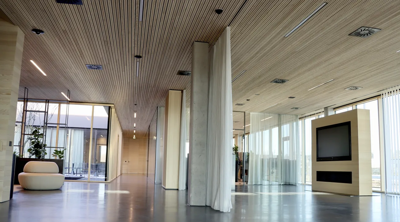 Trockenbau Stahlunterkonstruktion LUKS Landsteiner Mauer Kloibhofer TB 